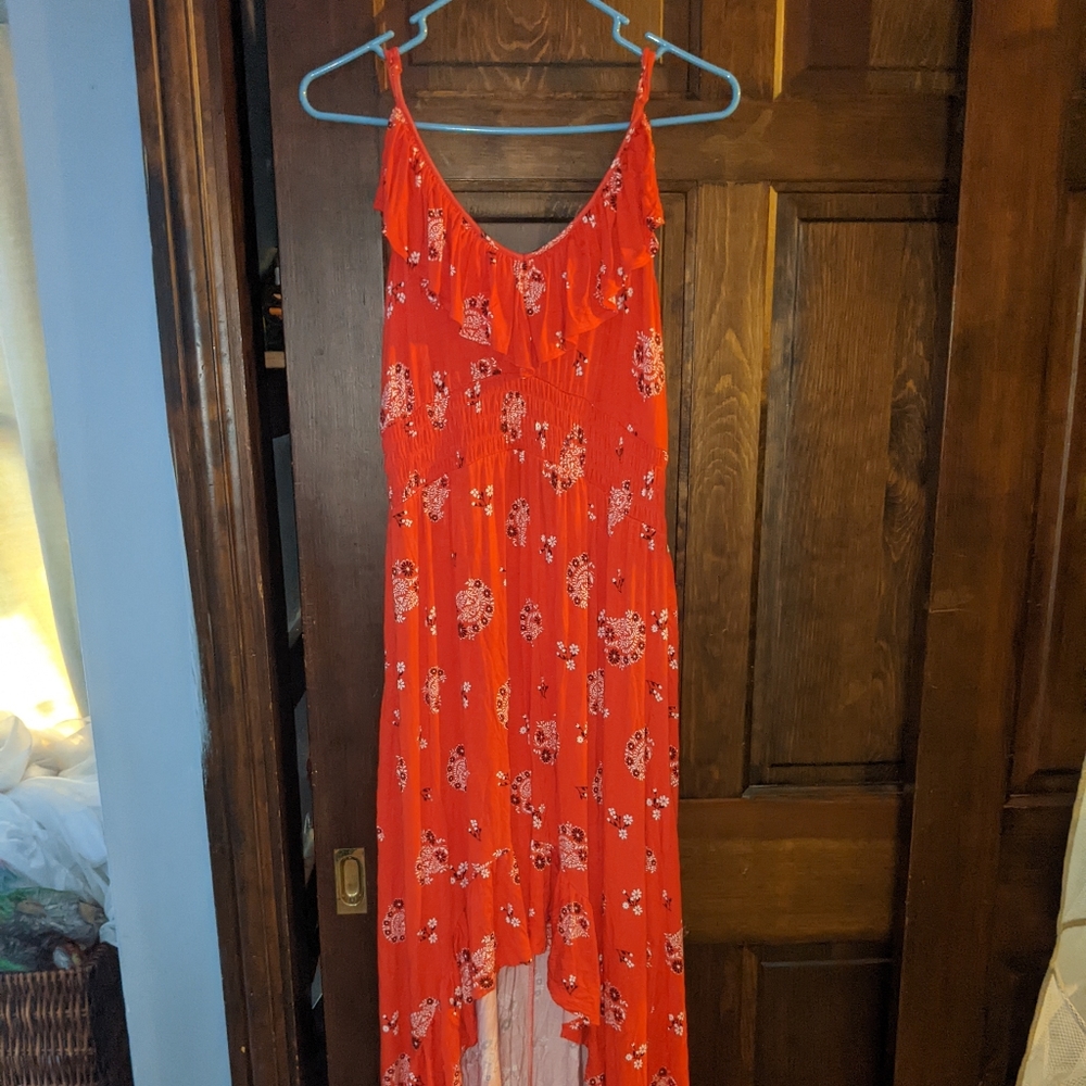Women's Express High low dress L Red Paisley Ruffles cut out back